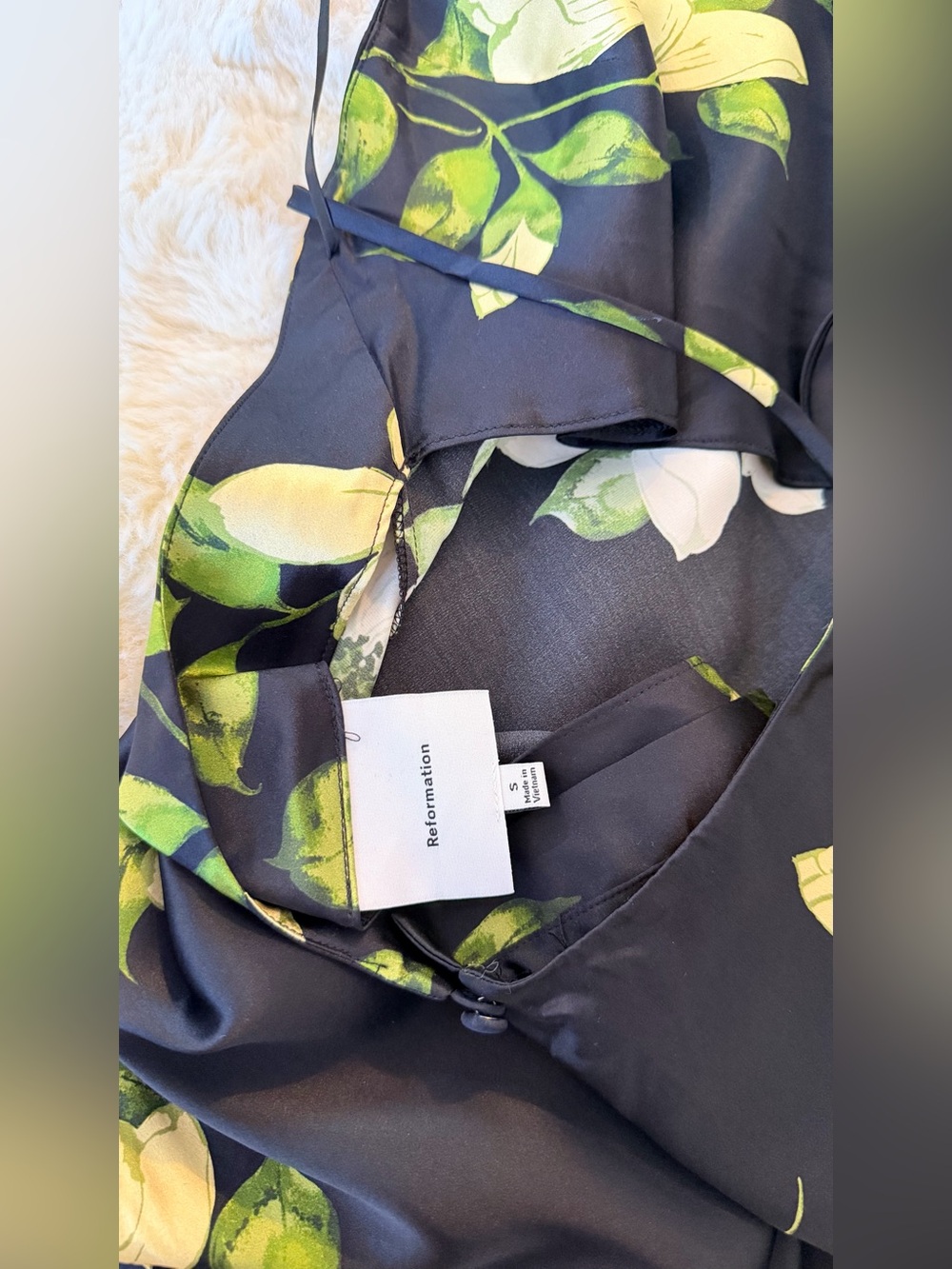 Reformation Jennis Silk Dress In Mood For Love, NWOT, NEVER WORN, NO FLAWS. - Picture 15 of 15
